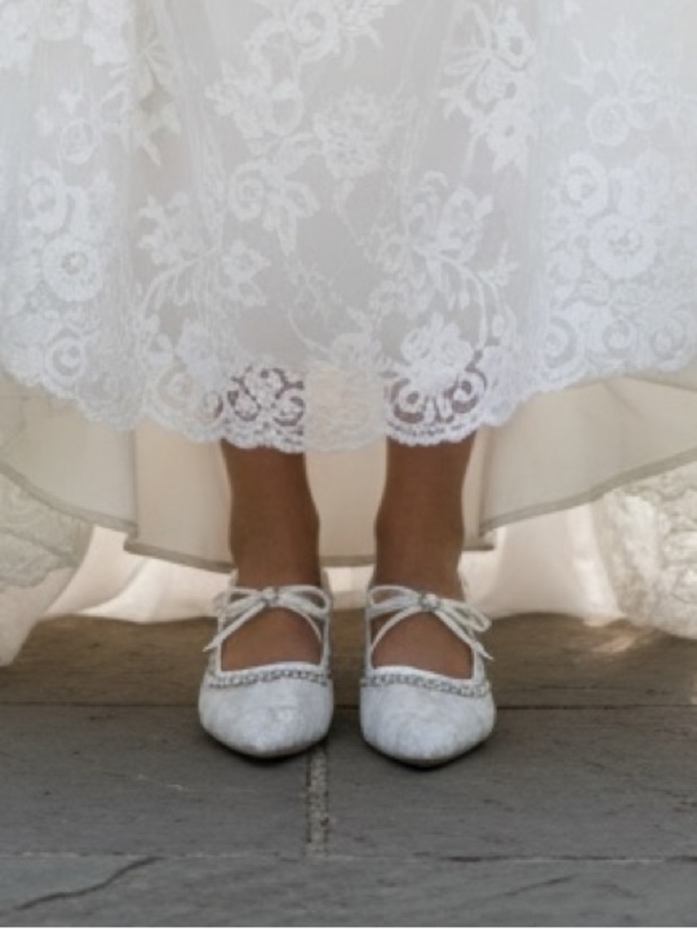 Elegant White Lace Weeding Flat Shoes with Bow And Rhinestone Accent Size 11
